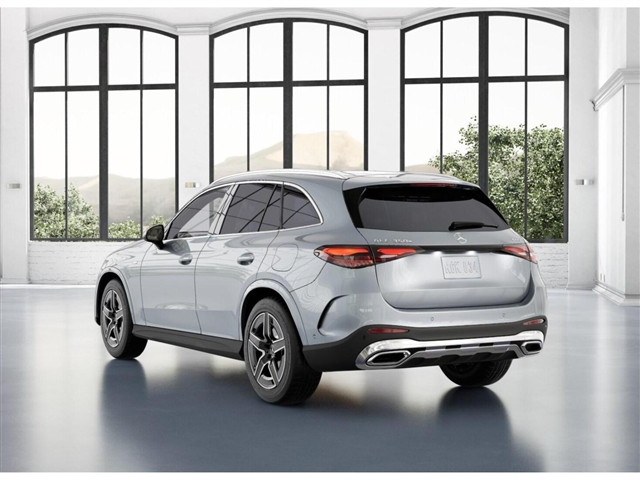 2025 Mercedes-Benz GLC 
