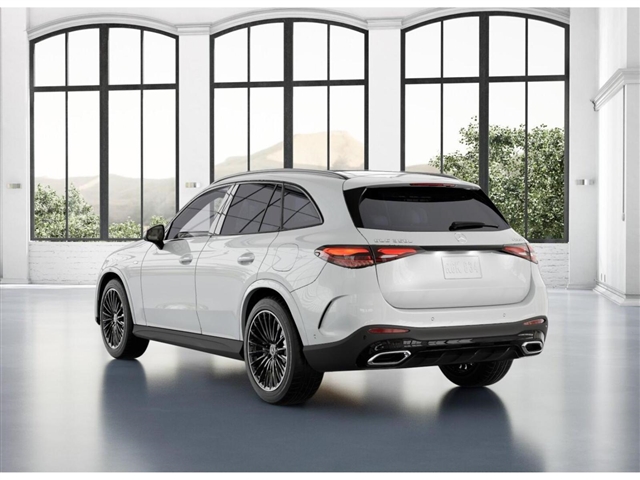 2025 Mercedes-Benz GLC 