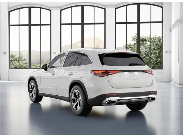 2025 Mercedes-Benz GLC 