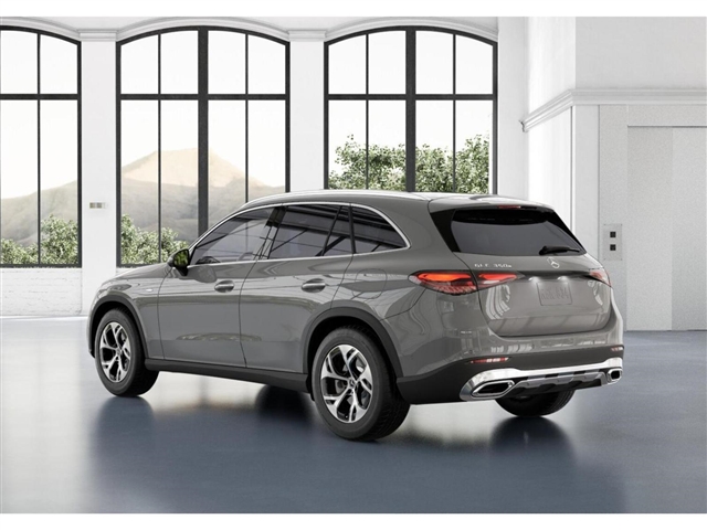 2025 Mercedes-Benz GLC 
