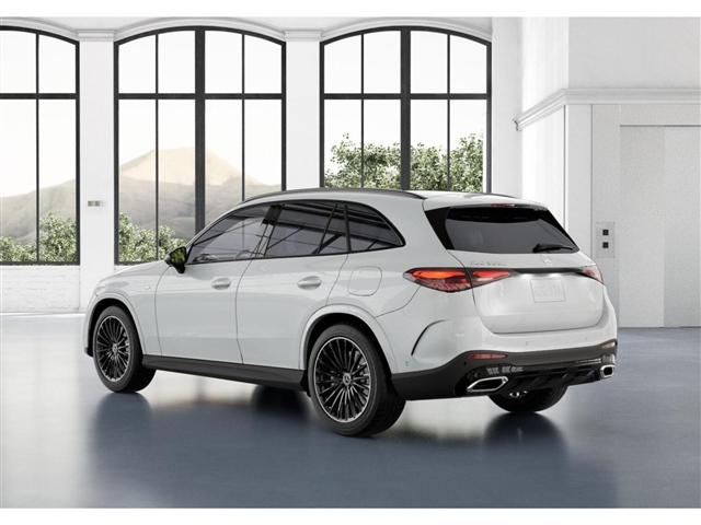 2025 Mercedes-Benz GLC 