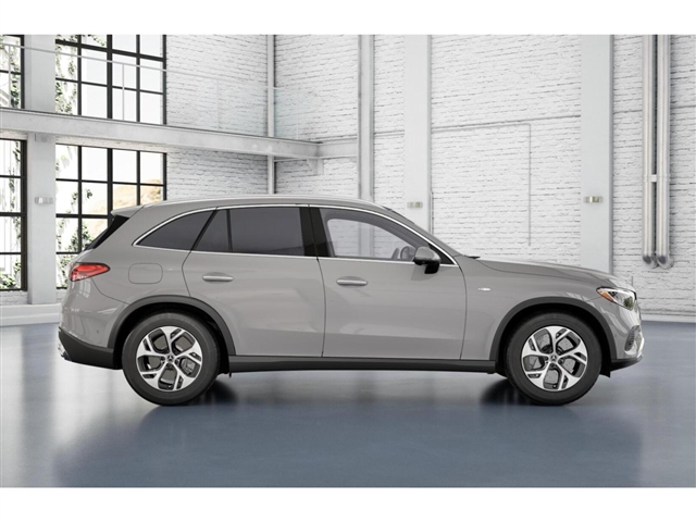 2025 Mercedes-Benz GLC 
