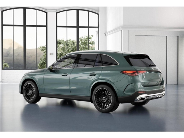 2025 Mercedes-Benz GLC 