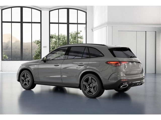 2025 Mercedes-Benz GLC 