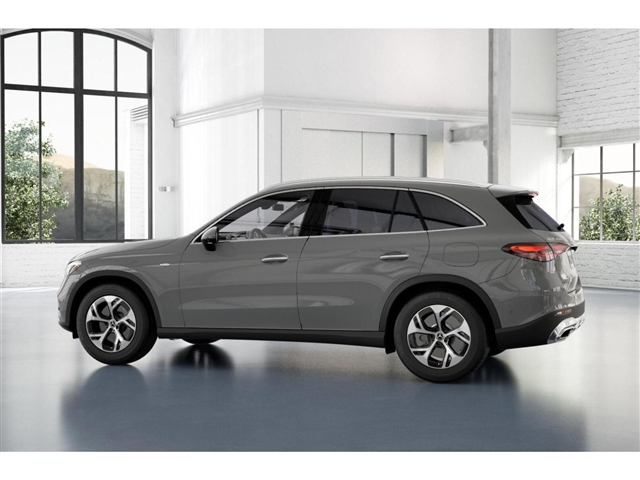 2025 Mercedes-Benz GLC 