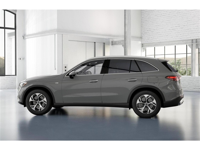 2025 Mercedes-Benz GLC 