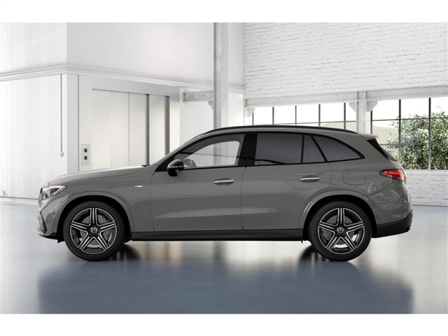 2025 Mercedes-Benz GLC 