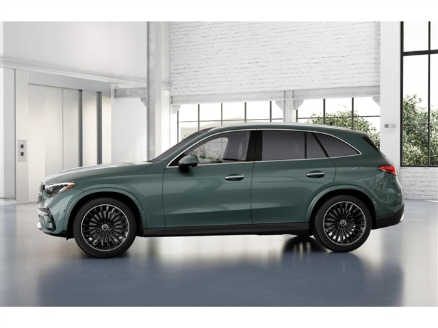 2025 Mercedes-Benz GLC 