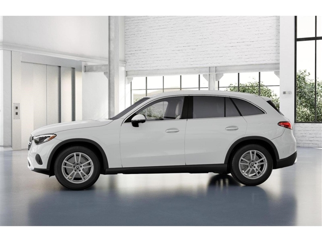 2025 Mercedes-Benz GLC 