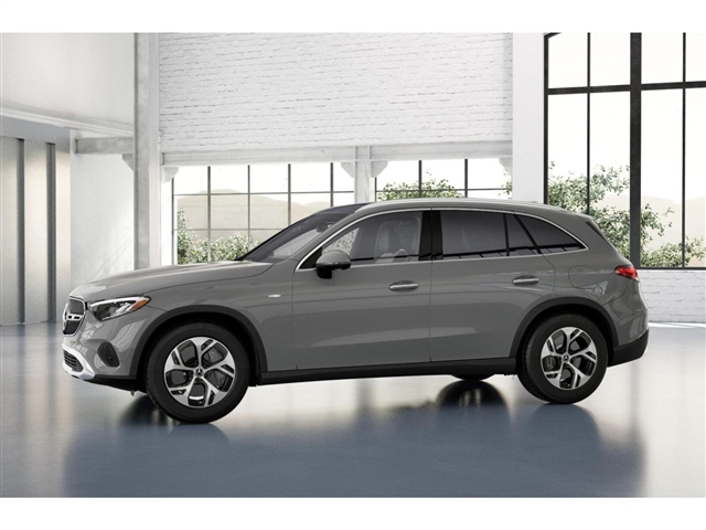 2025 Mercedes-Benz GLC 