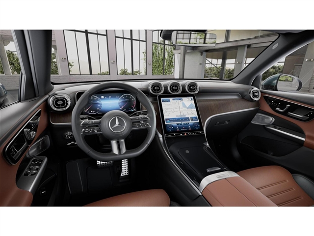 2025 Mercedes-Benz GLC 
