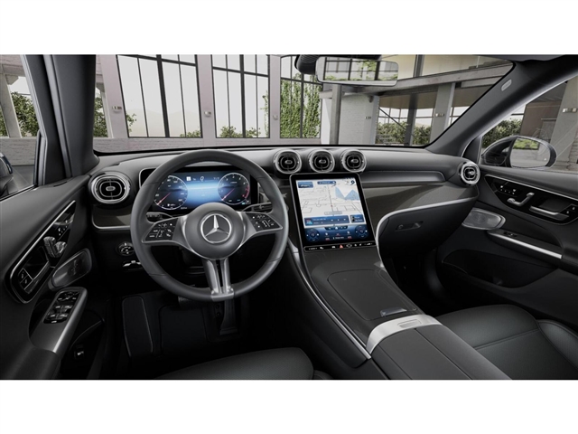 2025 Mercedes-Benz GLC 