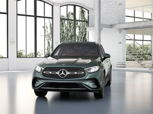 2025 Mercedes-Benz GLC 