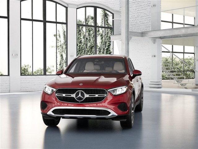 2025 Mercedes-Benz GLC 