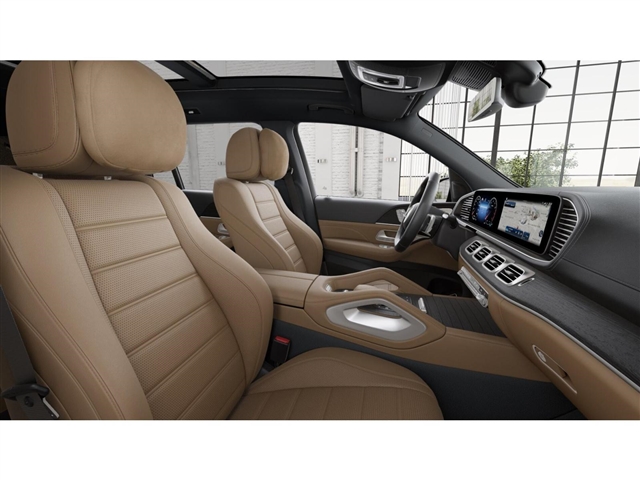 2025 Mercedes-Benz GLS 