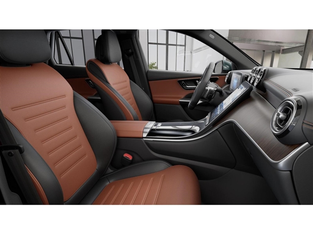 2025 Mercedes-Benz GLC 
