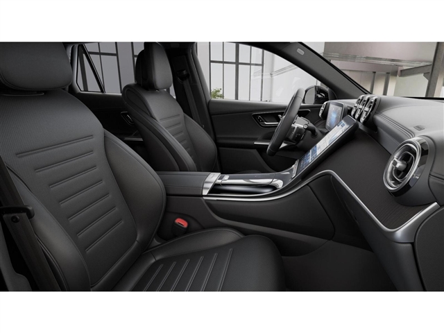 2025 Mercedes-Benz GLC 
