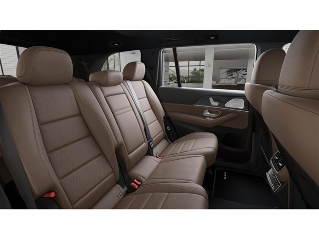2025 Mercedes-Benz GLS 