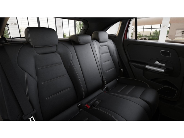 2025 Mercedes-Benz GLA AMG GLA 35