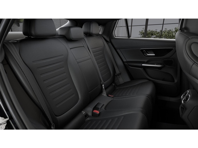 2025 Mercedes-Benz GLC 