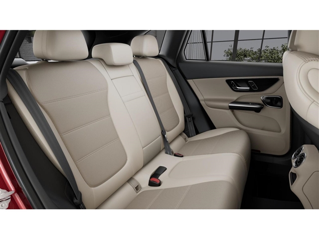 2025 Mercedes-Benz GLC 