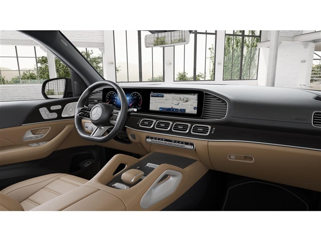 2025 Mercedes-Benz GLS 