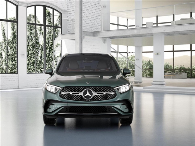 2025 Mercedes-Benz GLC 