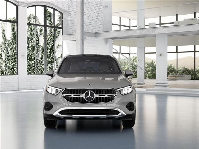 2025 Mercedes-Benz GLC 