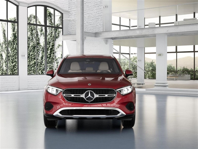2025 Mercedes-Benz GLC 