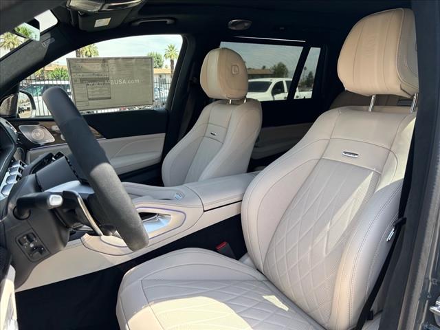 2025 Mercedes-Benz GLS 