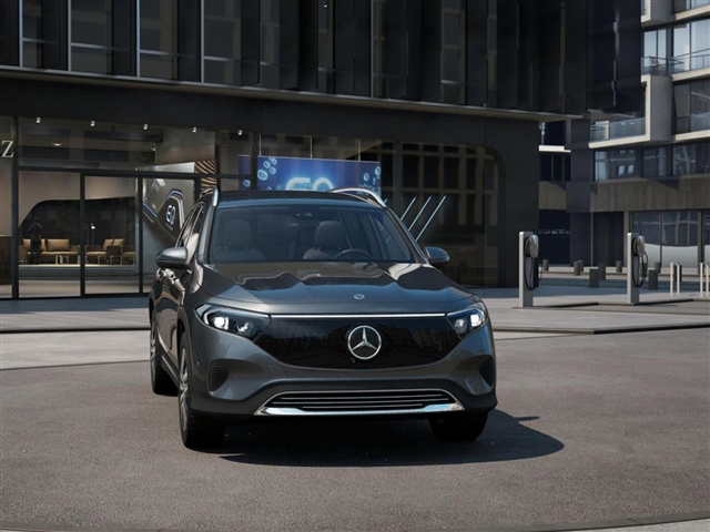 2025 Mercedes-Benz EQB 