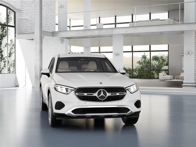 2025 Mercedes-Benz GLC 