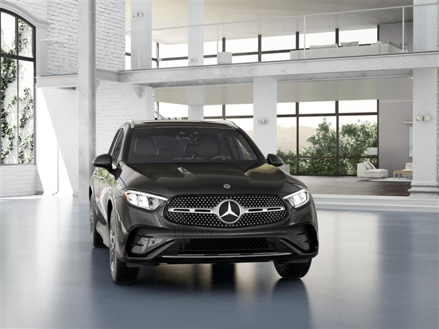 2025 Mercedes-Benz GLC 