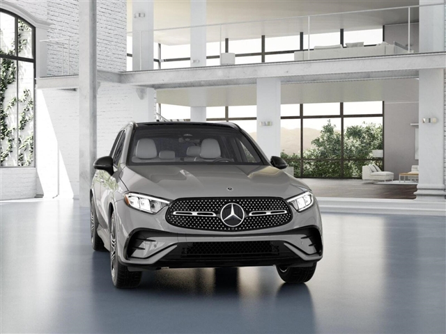 2025 Mercedes-Benz GLC 