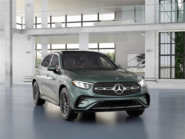 2025 Mercedes-Benz GLC 