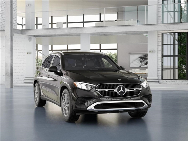 2025 Mercedes-Benz GLC 