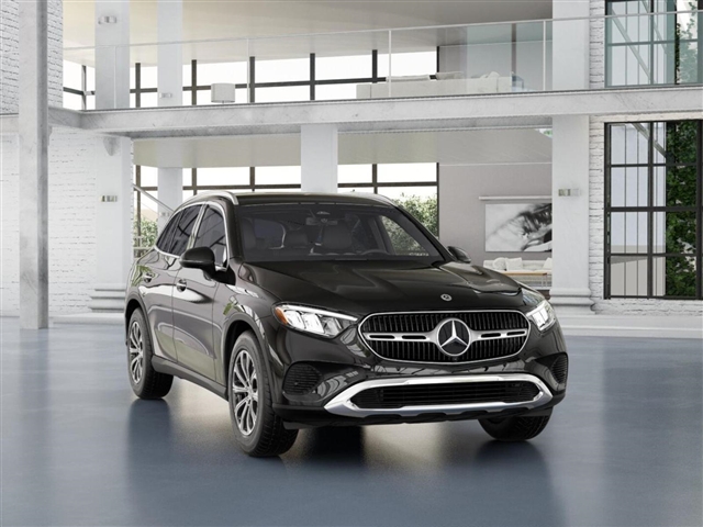 2025 Mercedes-Benz GLC 
