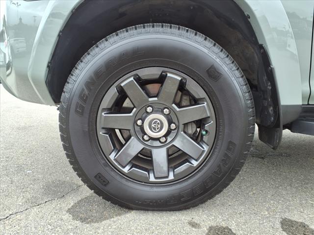 2022 Toyota 4Runner Trail Special Edition - Photo 10
