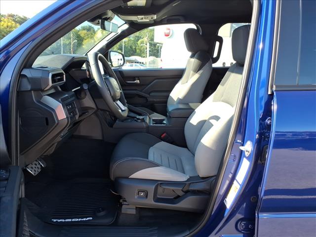 2025 Toyota Tacoma TRD Sport - Photo 11