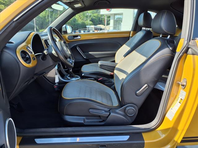 2017 Volkswagen Beetle 1.8T Dune - Photo 11