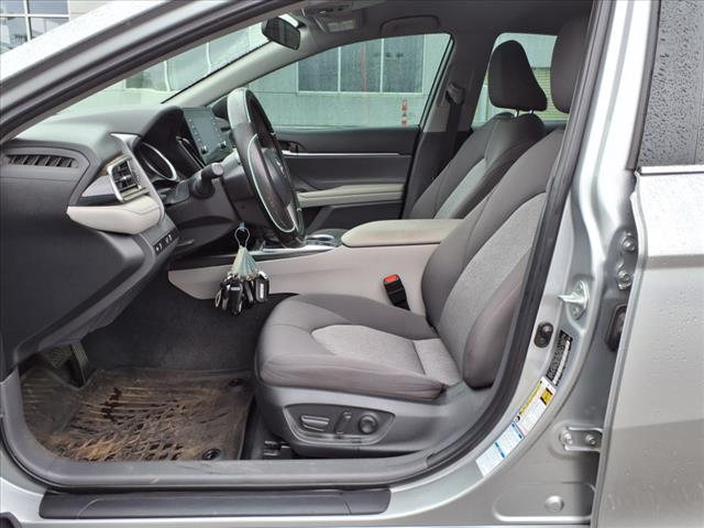 2023 Toyota Camry LE - Photo 11