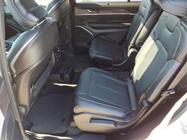 2024 Jeep Grand Cherokee L Overland - Photo 12