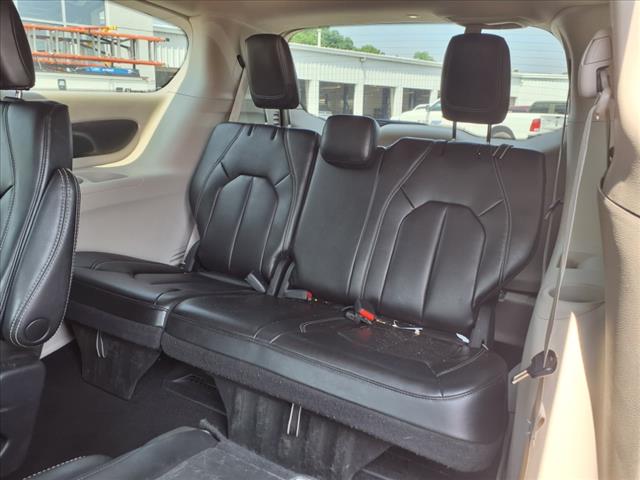 2023 Chrysler Pacifica Touring L - Photo 13