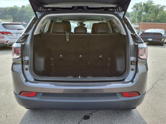 2022 Jeep Compass Latitude Lux - Photo 13