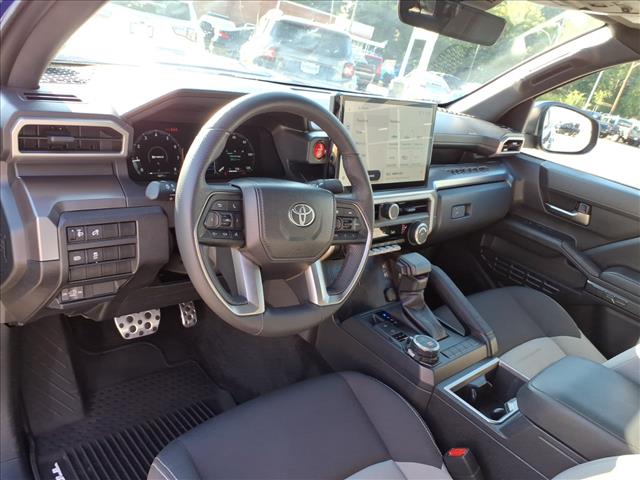 2025 Toyota Tacoma TRD Sport - Photo 14