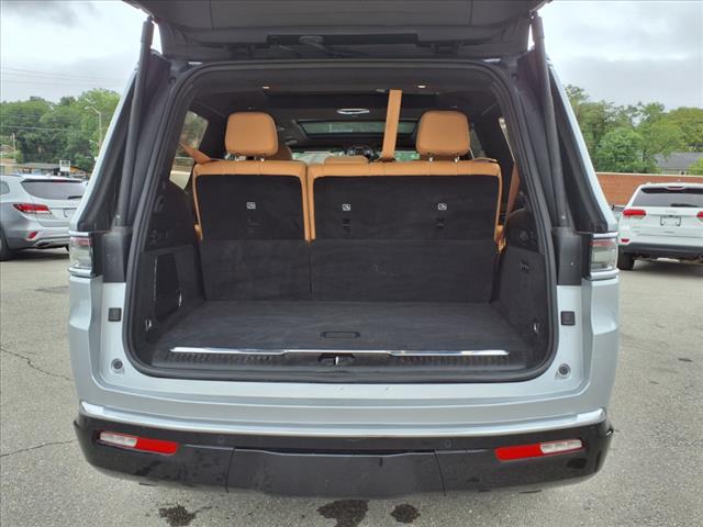 2022 Jeep Grand Wagoneer Series III - Photo 15