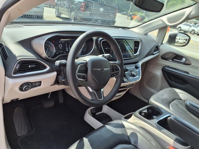 2023 Chrysler Pacifica Touring L - Photo 15