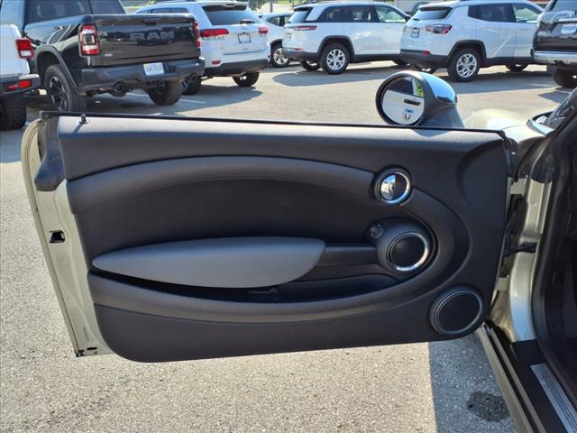 2011 MINI Cooper Base - Photo 15