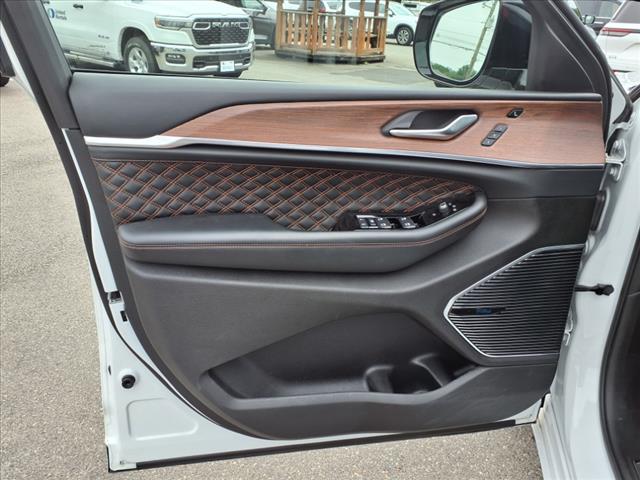 2022 Jeep Grand Cherokee Summit - Photo 16