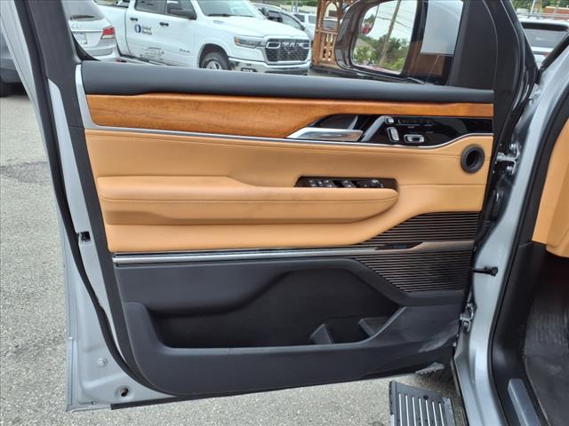 2022 Jeep Grand Wagoneer Series III - Photo 17
